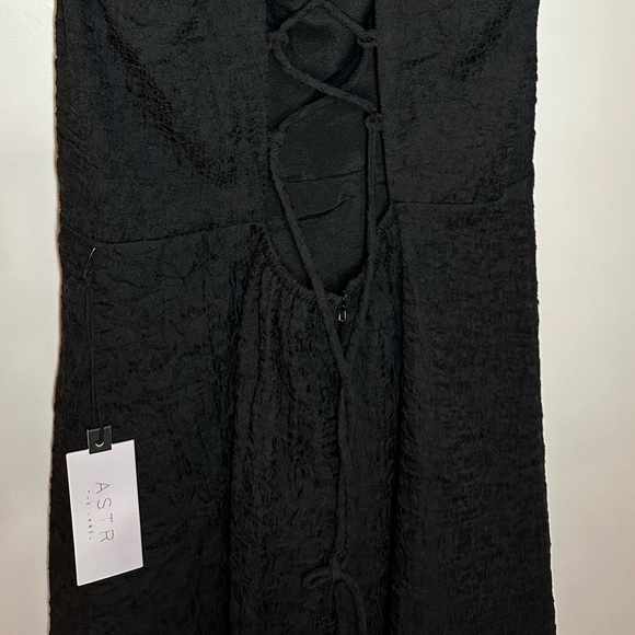 NWT ASTR the Label Crinkle Shoulder Midi Dress Black Women’s M - Picture 10 of 13